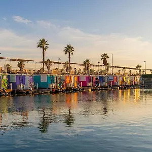 Boat Haus - Mediterranean Experience Hotel en barco La Línea de la Concepción